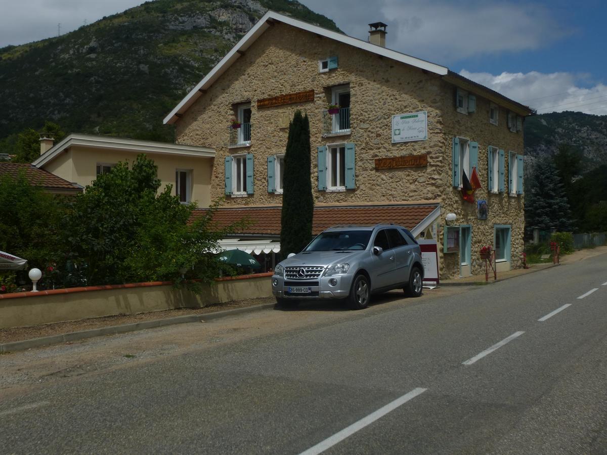 La Petite Auberge De Niaux Eksteriør bilde